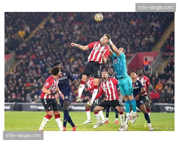 范戴克全勤2340分钟出场 铁人属性支撑防线稳定